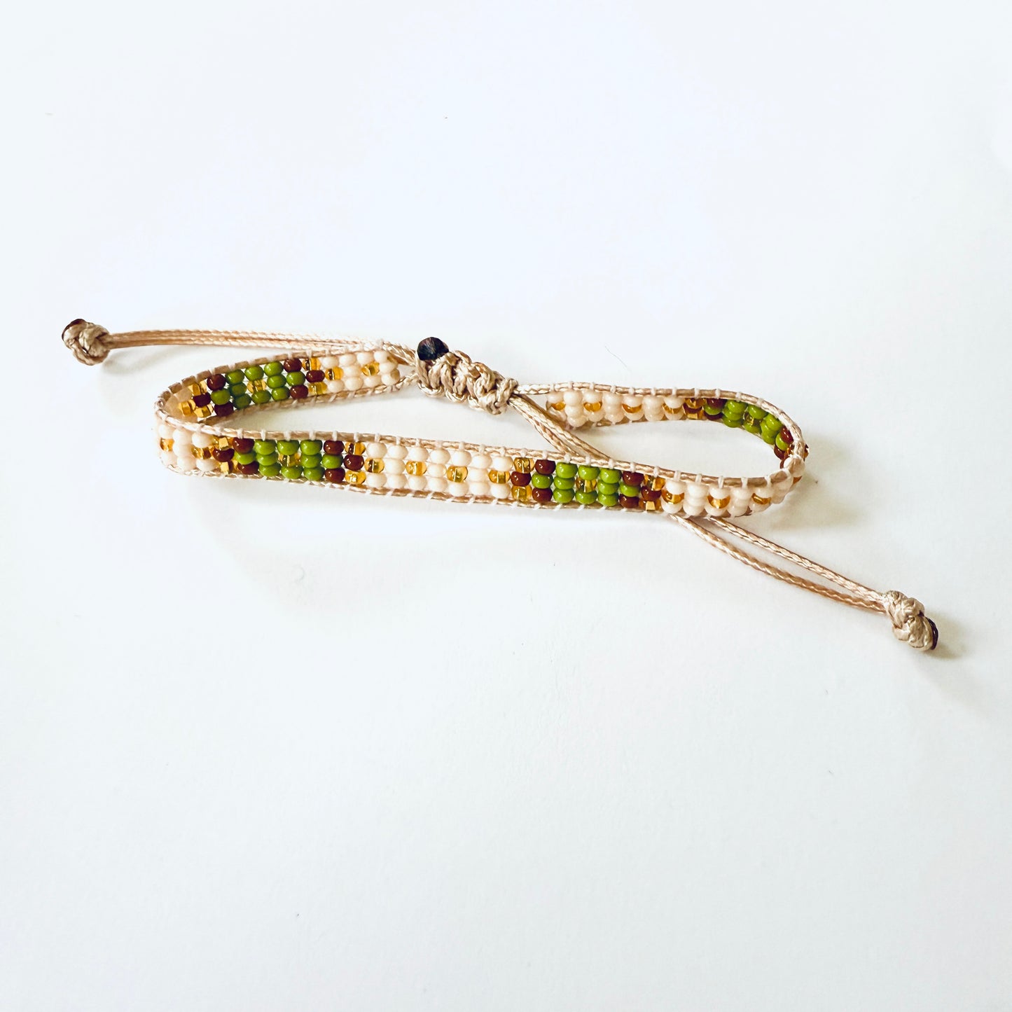 Dani bracelet (Assorted colors)