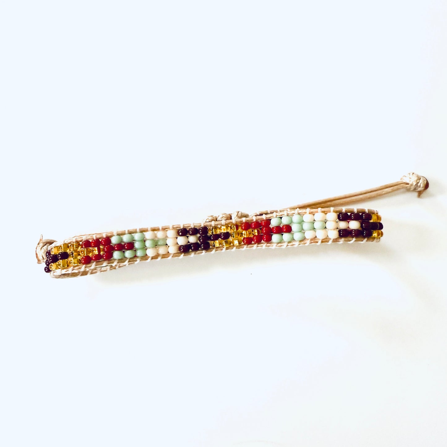 Dani bracelet (Assorted colors)