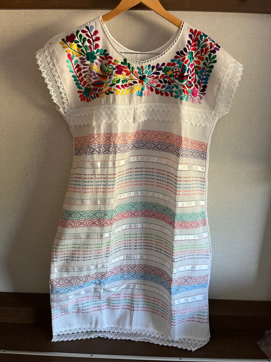 White and Multicolor Telar dress