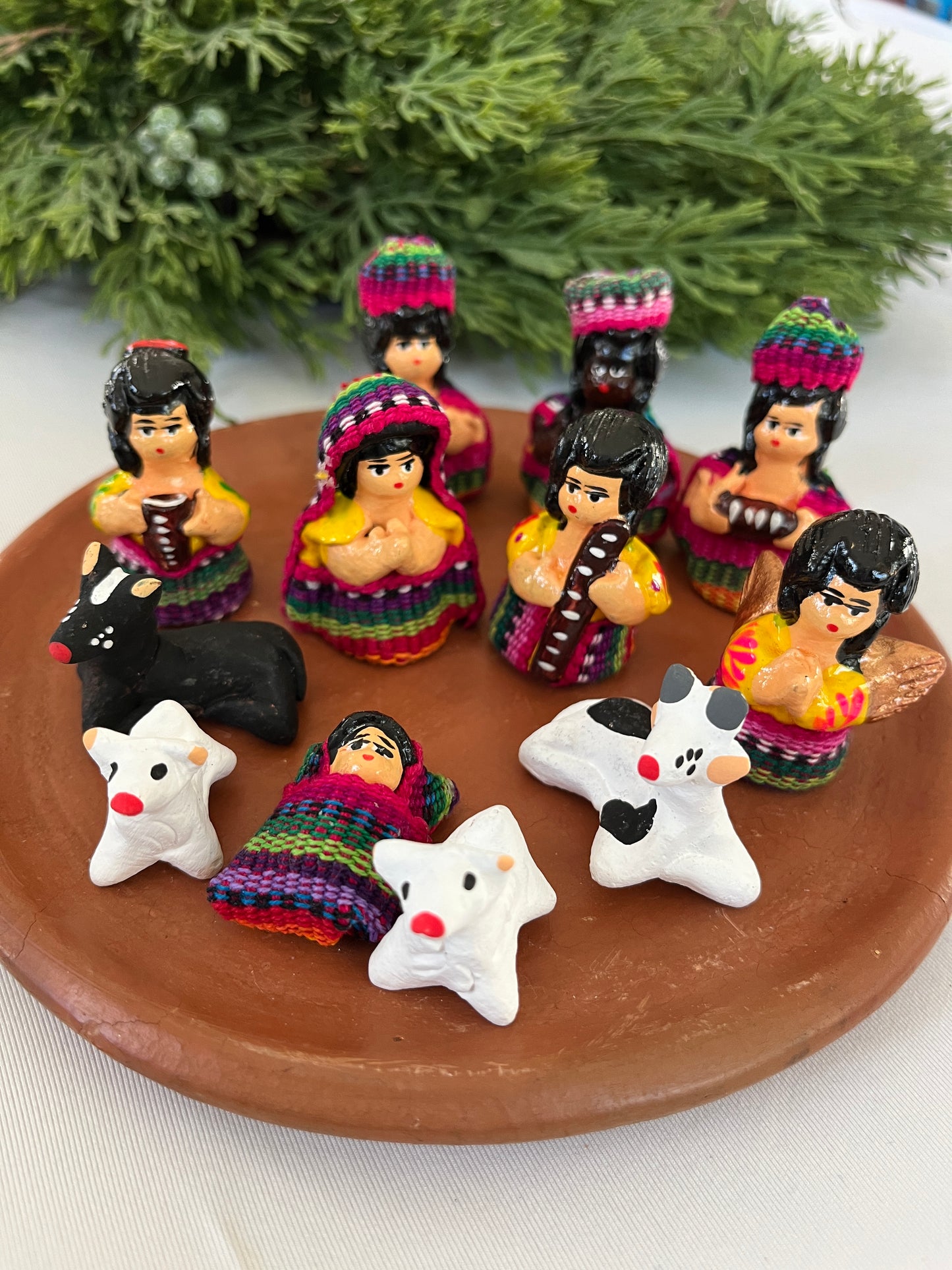 Medium Guatemalan Nativity