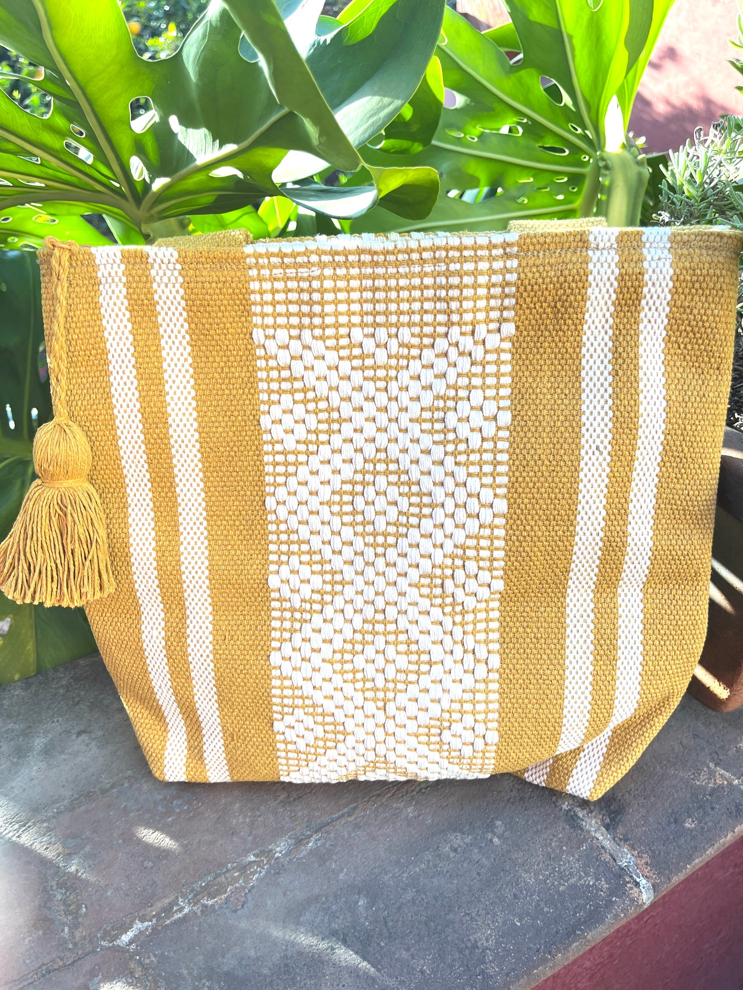 Tejido Tote (2 colors)