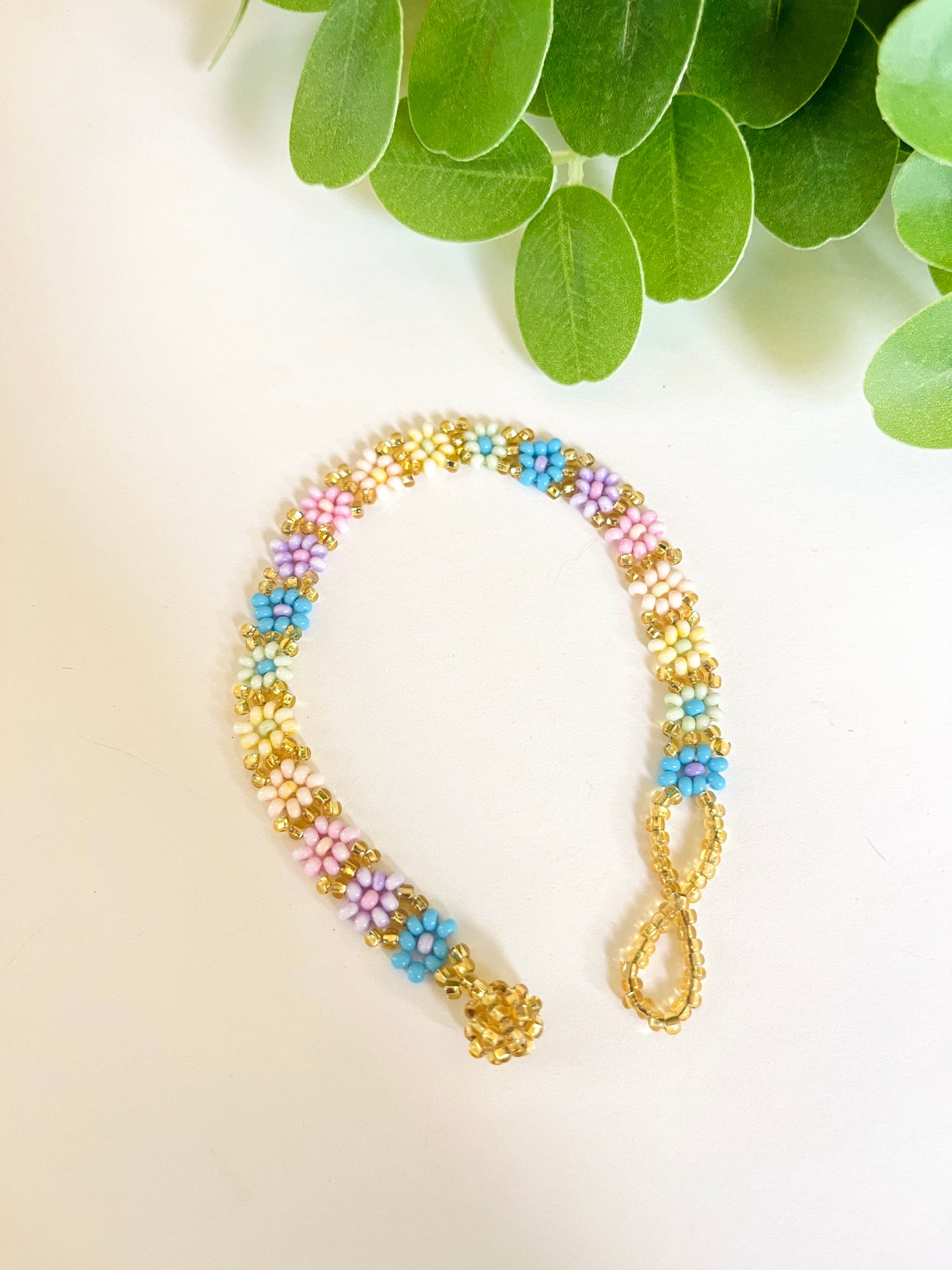 7.5” Daisy Chain Bracelet (10 colors)