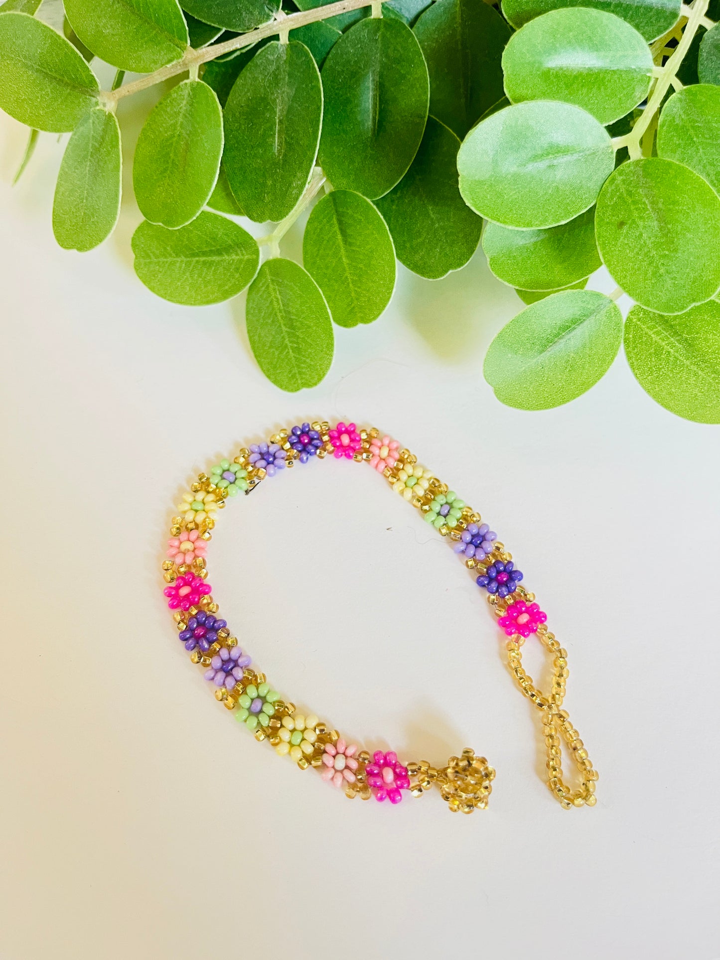 7.5” Daisy Chain Bracelet (10 colors)