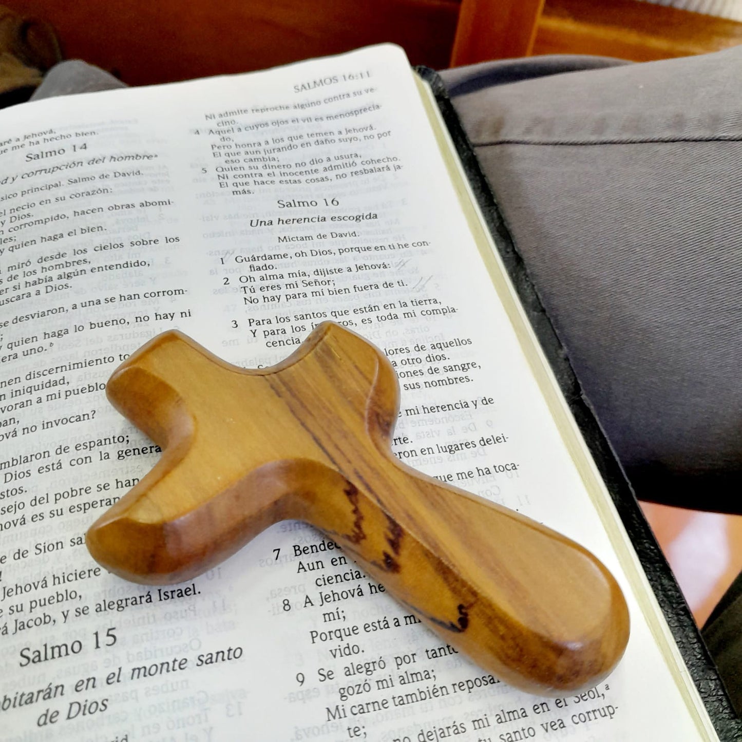 Handheld Cross