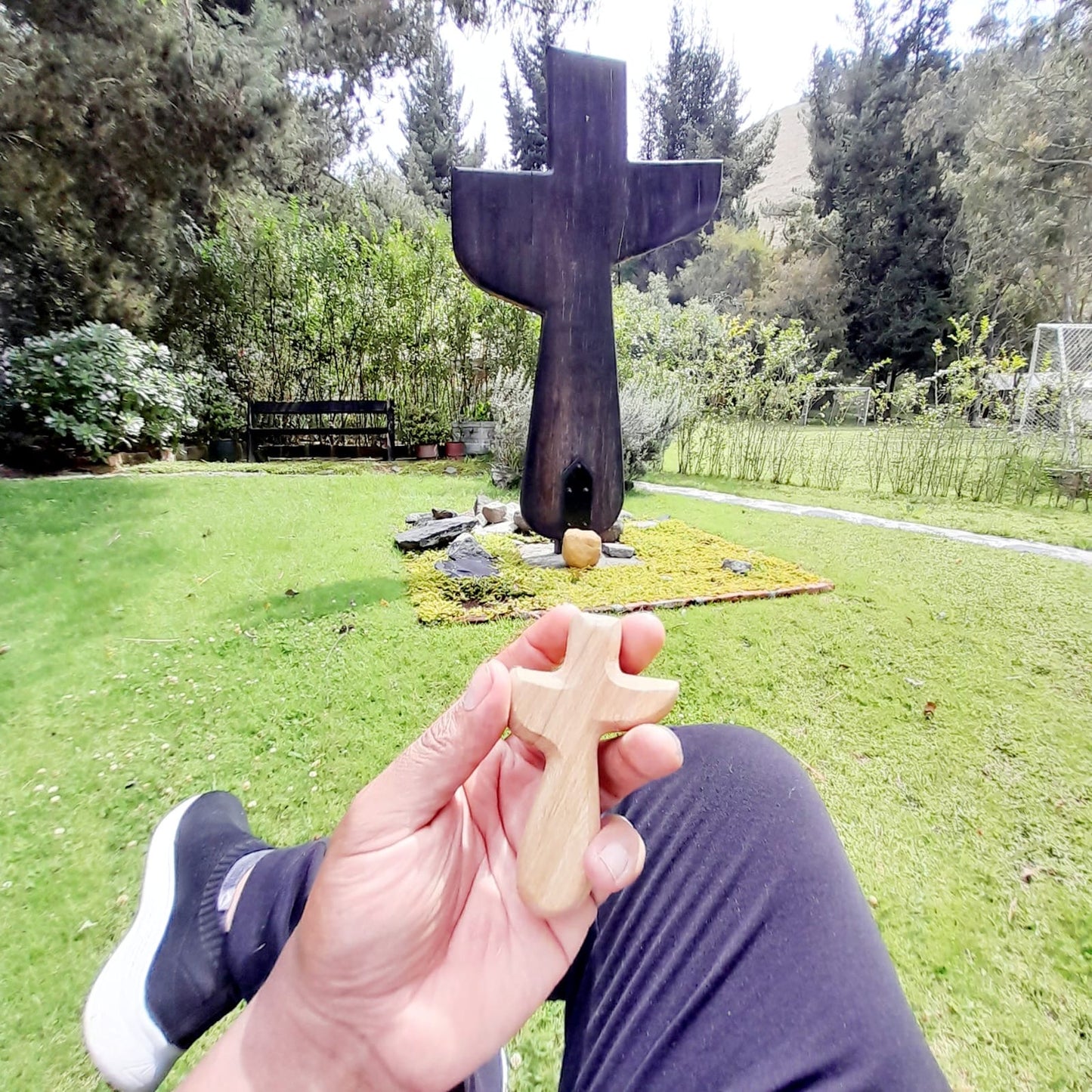 Handheld Cross