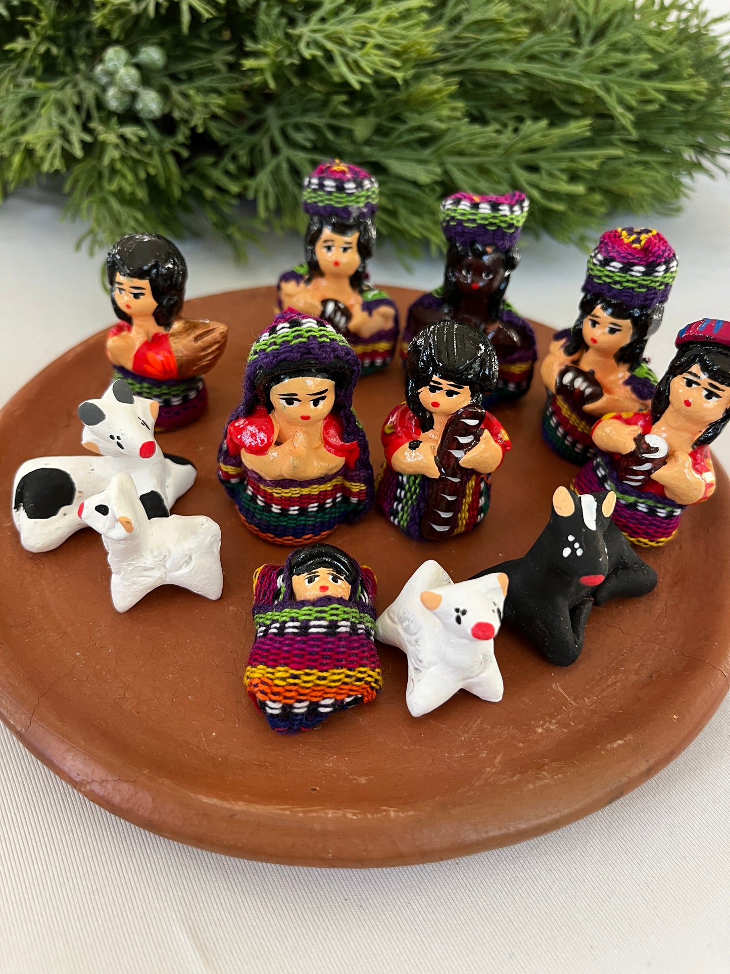 Medium Guatemalan Nativity