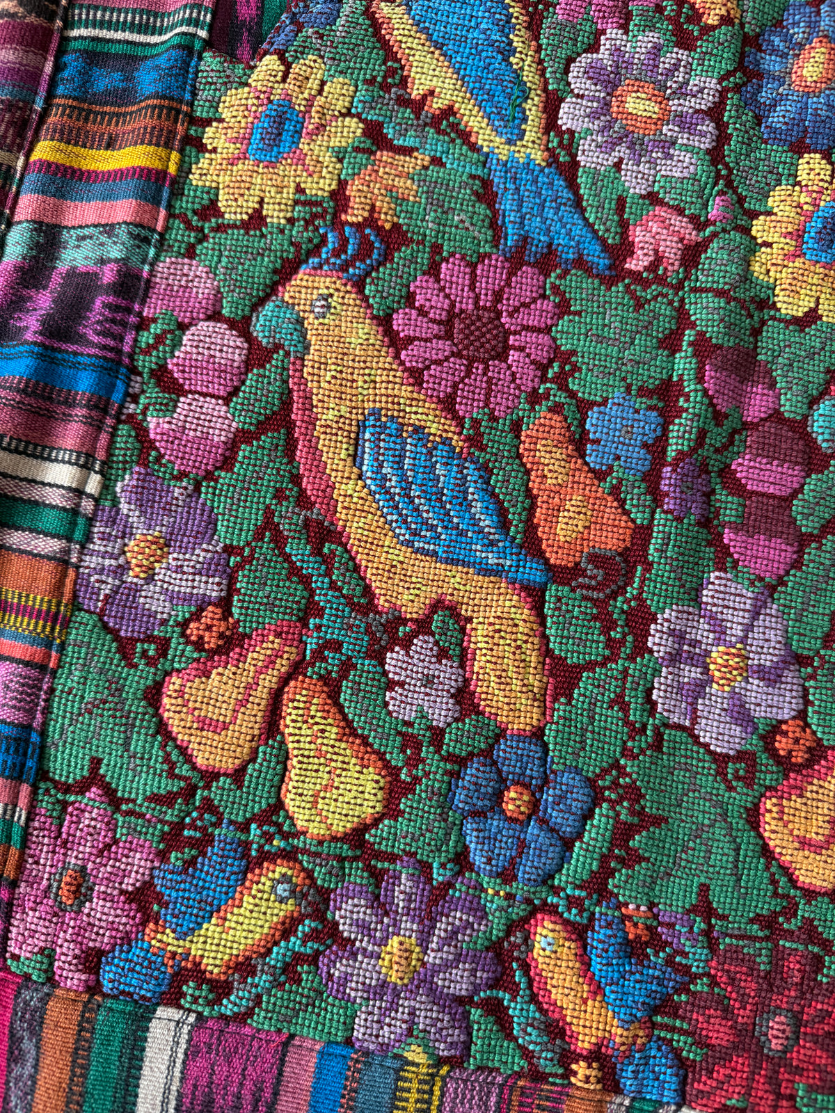 Pájaro Embroidered Pillow Cover