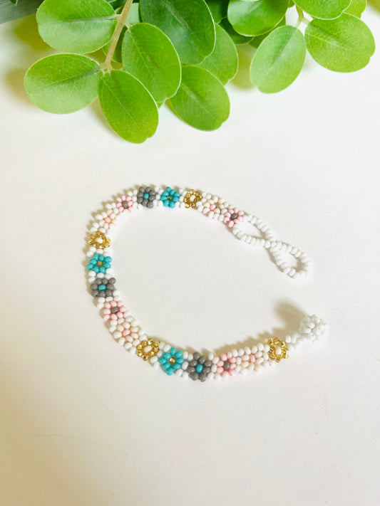 6.75” Daisy Chain Bracelet (3 colors)