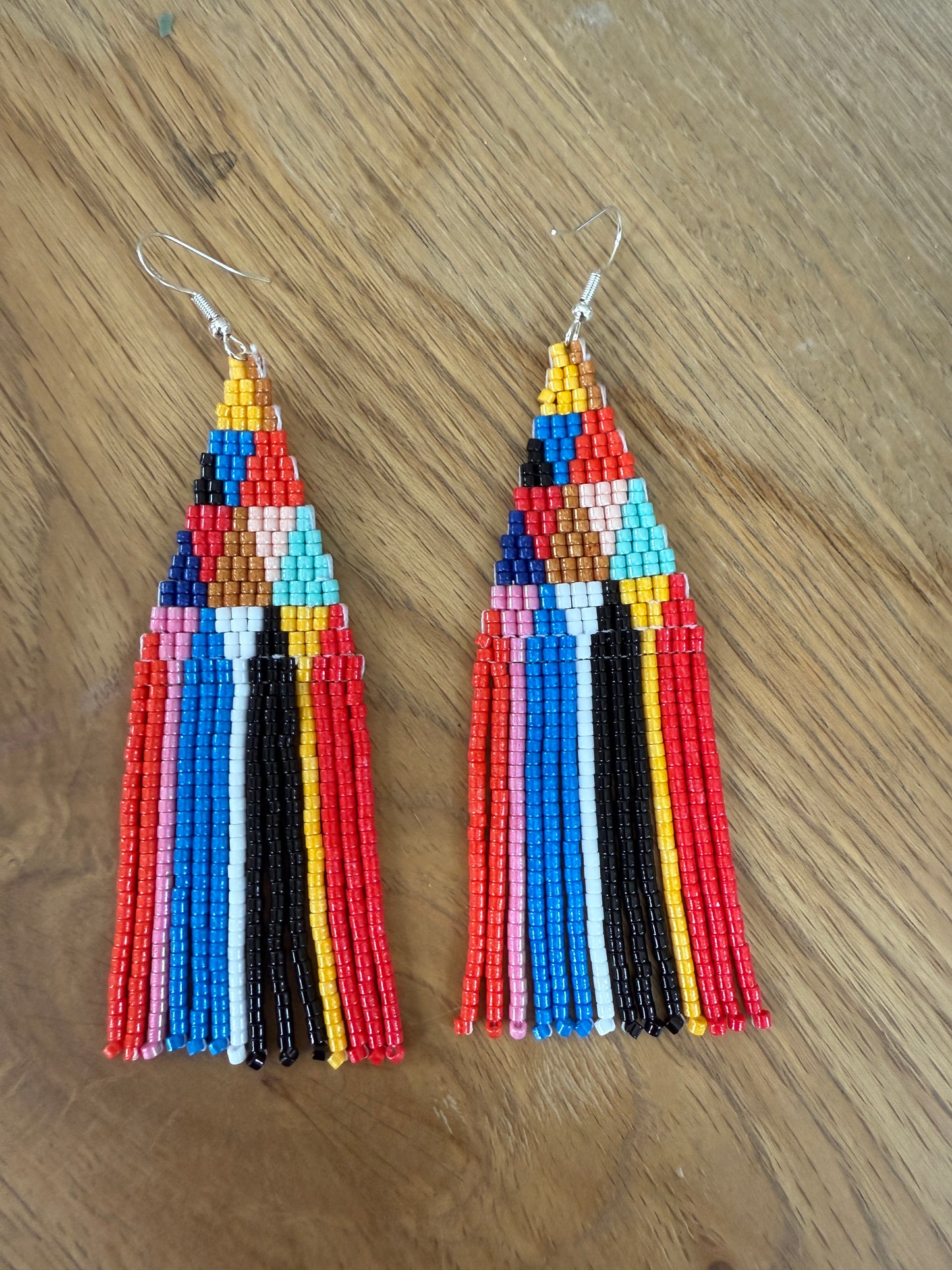 Ríos de Colores Beaded Earrings